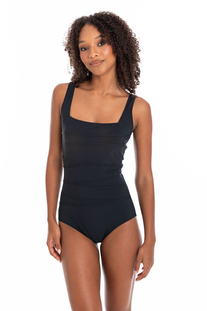 How to Pick the Right Swimsuit Colour for Your Skin Tone – August Society